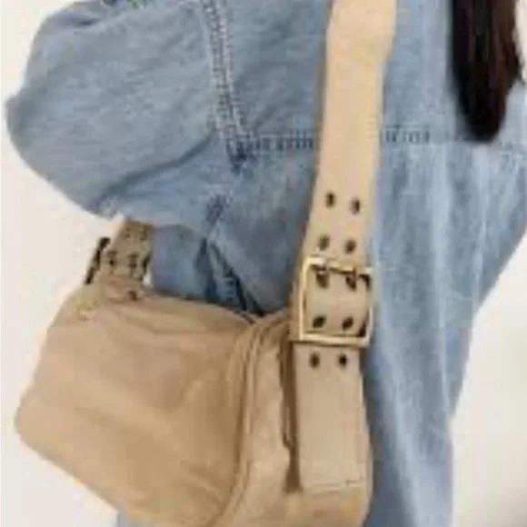 Gorgeous , Free People Over the Arm Candy Bag in sand NWT❤️ - Picture 7 of 8